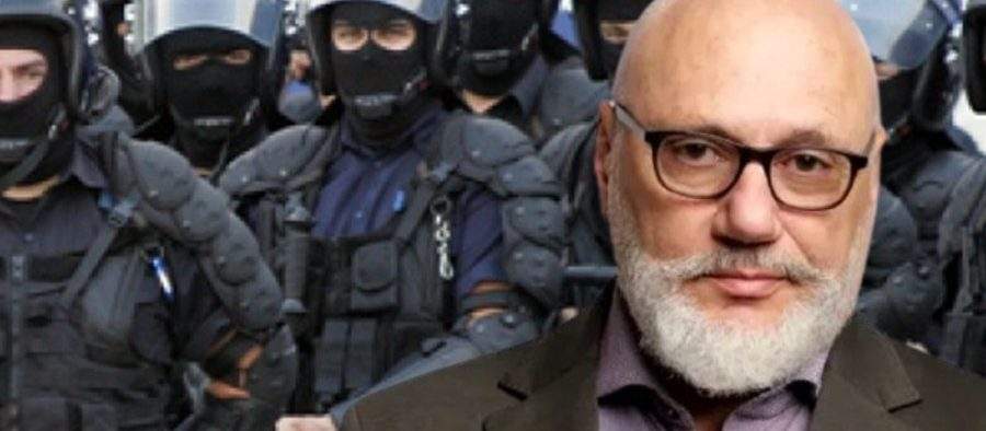 Dr. Cristian Andrei a convins doi jandarmi să facă sex între ei cât a fost în arest