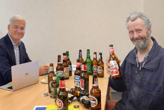 Ca să absoarbă mai bine fonduri UE, România apelează la expertul nr. 1 în absorbit: nea Costel