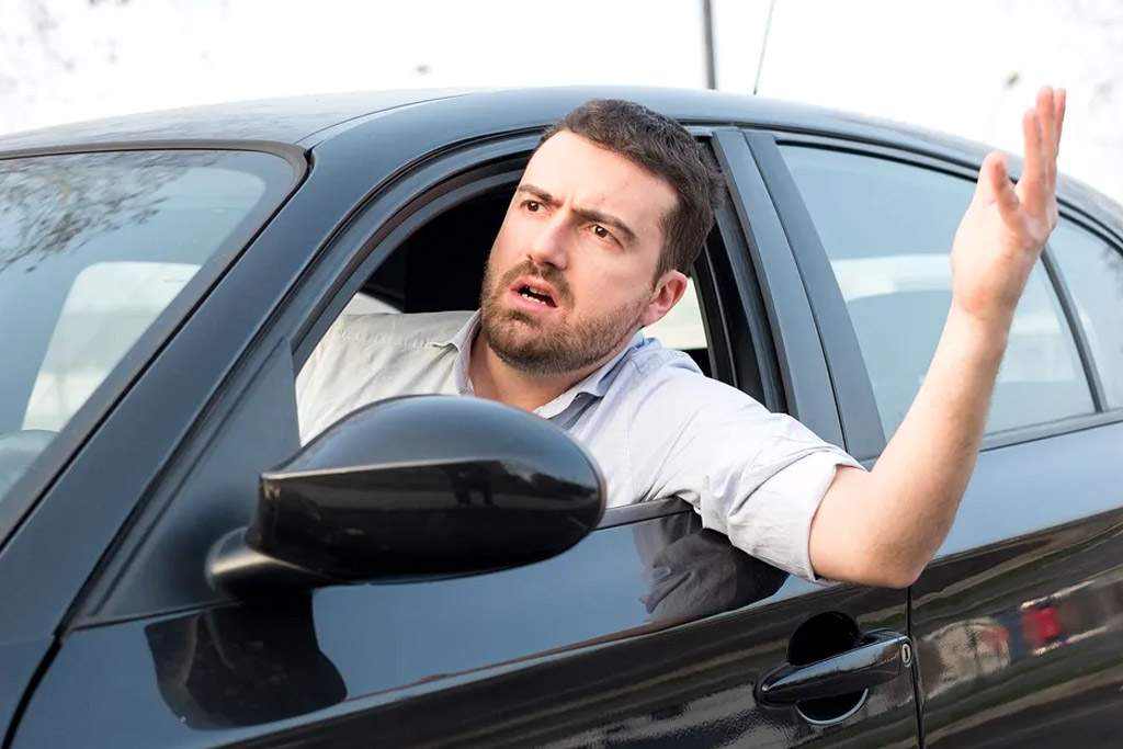 În cinstea lui Eminescu, şoferii români se vor înjura azi doar în rime