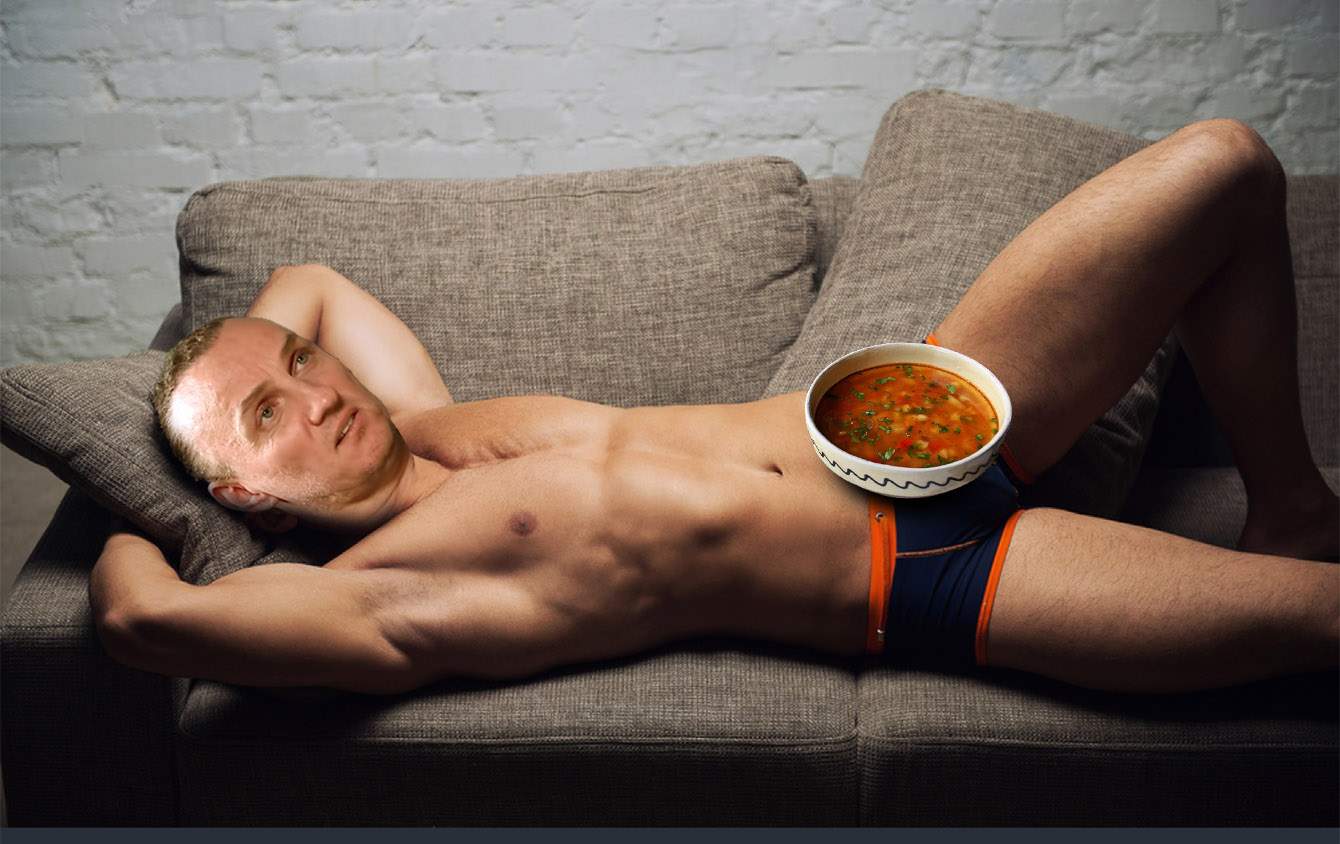 Trăistariu renunţă la ciorbă după ce a încercat s-o mănânce în chiloţi şi şi-a opărit p…