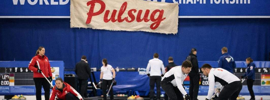 Sătulă de glume, Federaţia Mondială de Curling schimbă numele sportului. Acesta se va numi pulsug