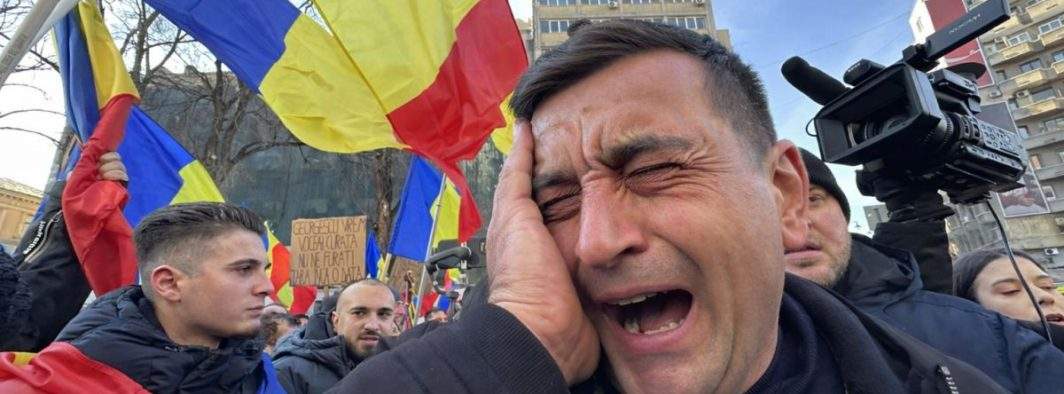 George Simion nu este adeptul unei vieți așezate! Îl ustură c*rul de nu se poate așeza