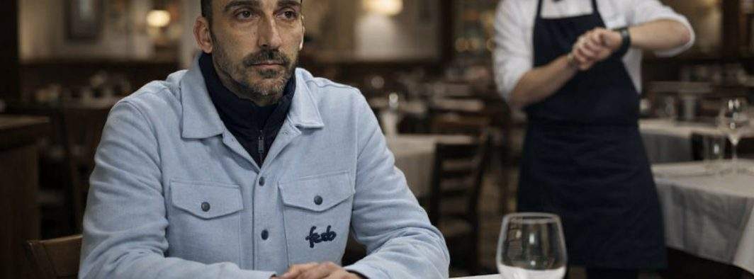 Charalambous stă de 4 ore într-un restaurant şi aşteaptă să-i zică Becali ce să comande