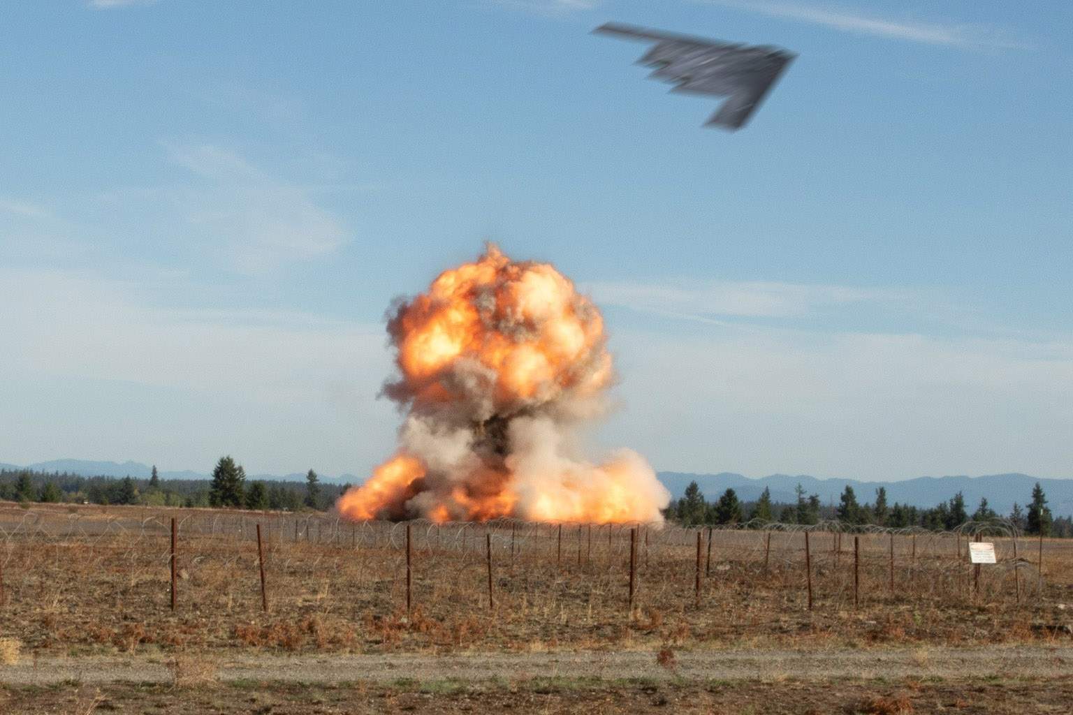 Noul ambasador american, debut în forță: a bombardat o sondă de petrol de lângă Ploiești