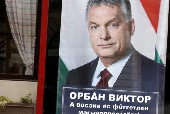 Din ce în ce mai independentă! Ungaria trece de azi la alfabetul chirilic