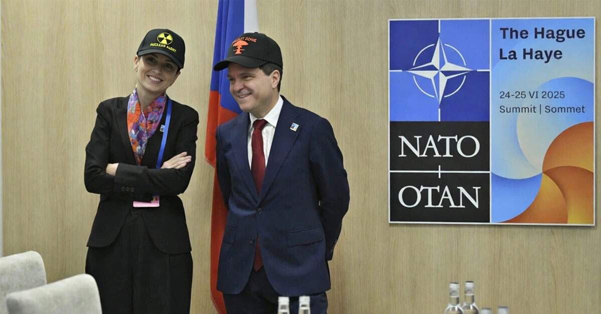 România nu participă la umbrela nucleară, dar va primi o șapcă nucleară