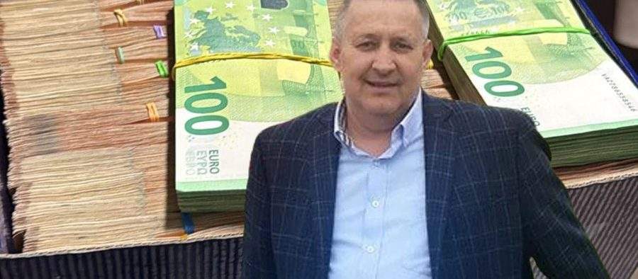 Reacția șefului ARR după ce procurorii i-au găsit 350.00 de euro: „Numai atât? Mai căutați, băieți, mai căutați”