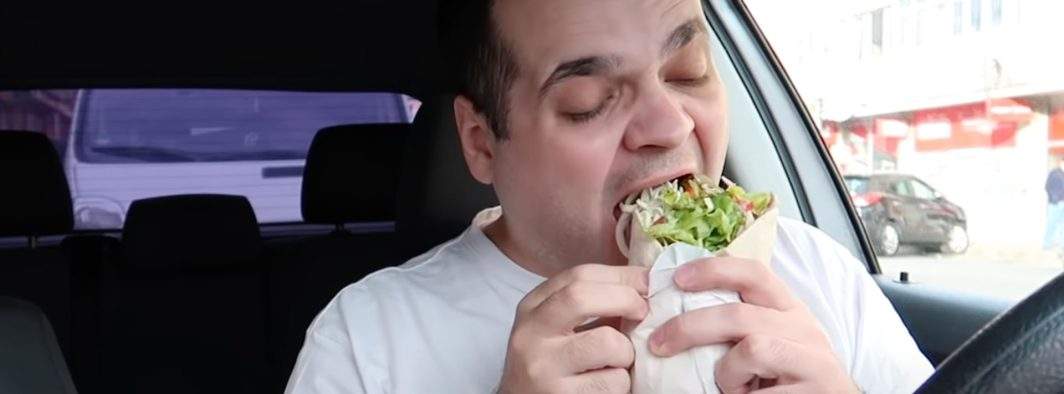 La o parte, Master Chef! Încă un youtuber celebru se alătură grilei TVR: Îmi Place Să Mănânc