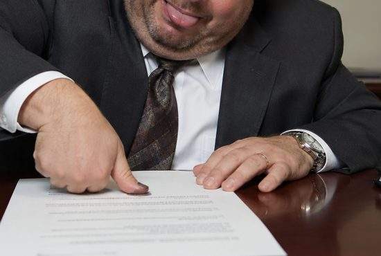 Moţiunea de cenzură AUR-PSD, depusă cu 90 de semnături, 112 amprente şi 33 de X-uri