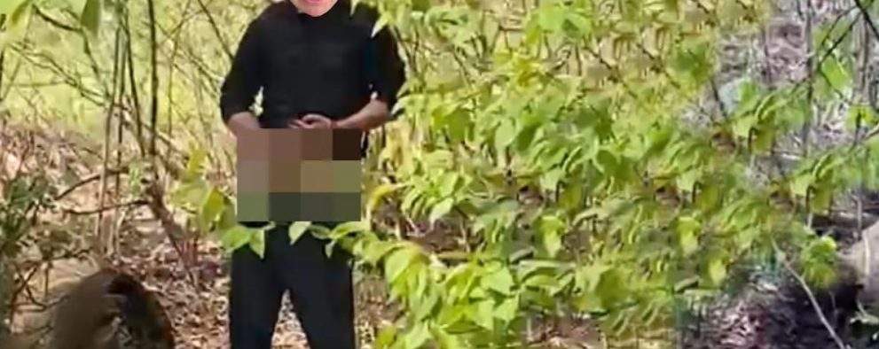 Trumpistul nr.1! Mihai Neamţu vrea să fie primul care face l*ba în Parcul Donald J. Trump