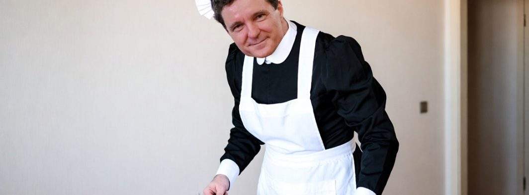 Președinte-menajeră! Nicușor Dan face curățenie de Paști la toți pesediștii acasă