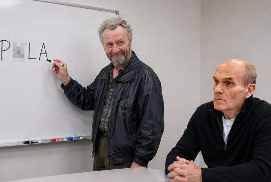 Nea Costel a avut nevoie de 8 ore ca să-l învețe pe CTP să spună „p*la”