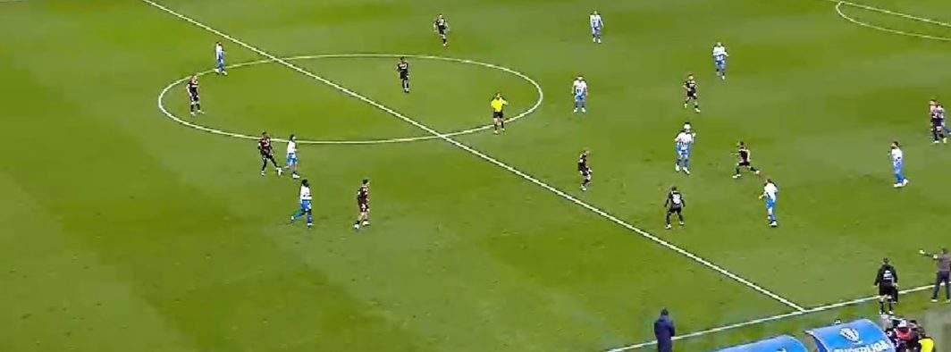 Arbitrul VAR de la Craiova-Dinamo spune că n-a văzut ofsaidul, că i-a intrat o bancnotă în ochi