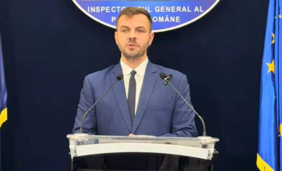 SMURD se chinuie să-i scoată purtătorului de cuvânt al Poliției capul din curul lui Predoiu