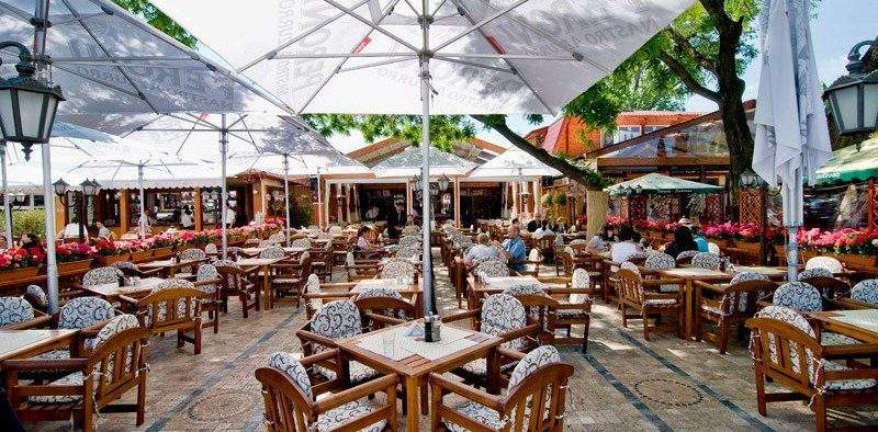 Terasele din Mamaia au dublat prețurile după ce au auzit că s-a scumpit Bulgaria
