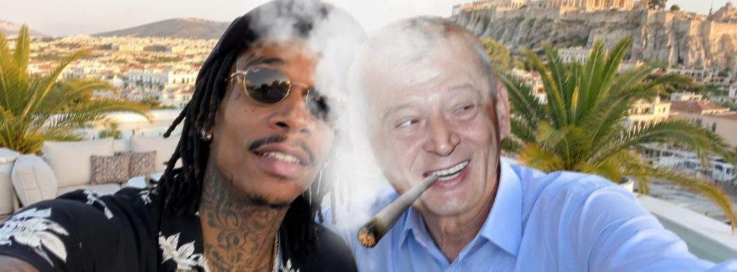 Fugarii care ne sfidează: Wiz Khalifa s-a filmat fumând un cui cu Sorin Oprescu pe terasă în Grecia
