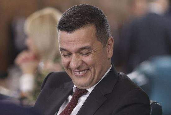 Grindeanu a avut prima erecție din ultimii 14 ani când Nicușor l-a propus pe Veștea premier