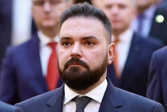 Dublă lovitură pentru Piedone jr.! După excluderea din partid, l-au dat afară şi din Mensa