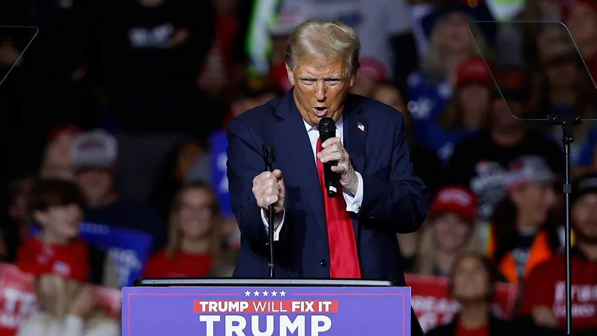 Trump scrie istorie! Buget de milioane pentru primul porno filmat în Casa Albă