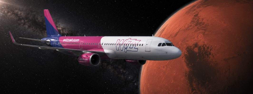 Parteneriatul cu Musk se extinde. După internet prin Starlink, WizzAir va oferi şi zboruri pe Marte