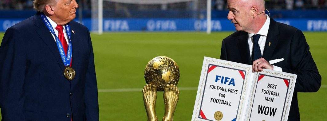 Ca să nu mai fie supărat că a pierdut Cupa Mondială, Trump va primi Premiul FIFA pentru Fotbal