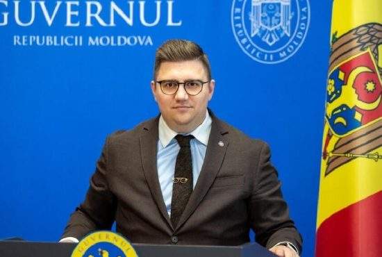 Republica Moldova are un nou Guvern. Cine sunt miniștrii care vor veni să cerșească bani la București
