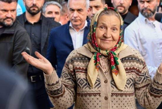 Baba care l-a întrebat pe Georgescu „Al cui eşti, maică” recunoaşte că nu-l ştie pe “SIE din deal”