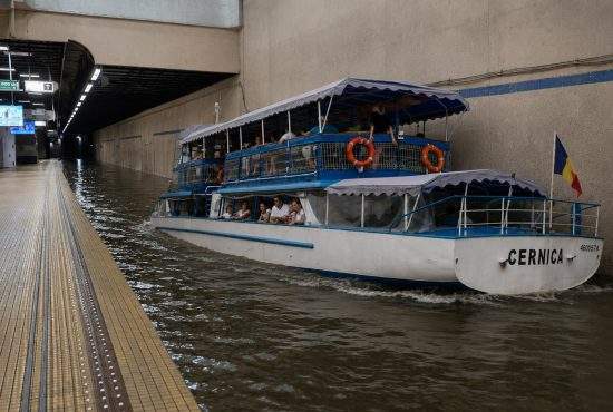 Soluţie de avarie! Vaporaşul din Herăstrău va fi folosit ca metrou între Gara de Nord şi Victoriei