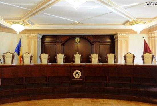 Nu mai aruncați cârpele! Într-o zi ar putea ajunge judecători CCR