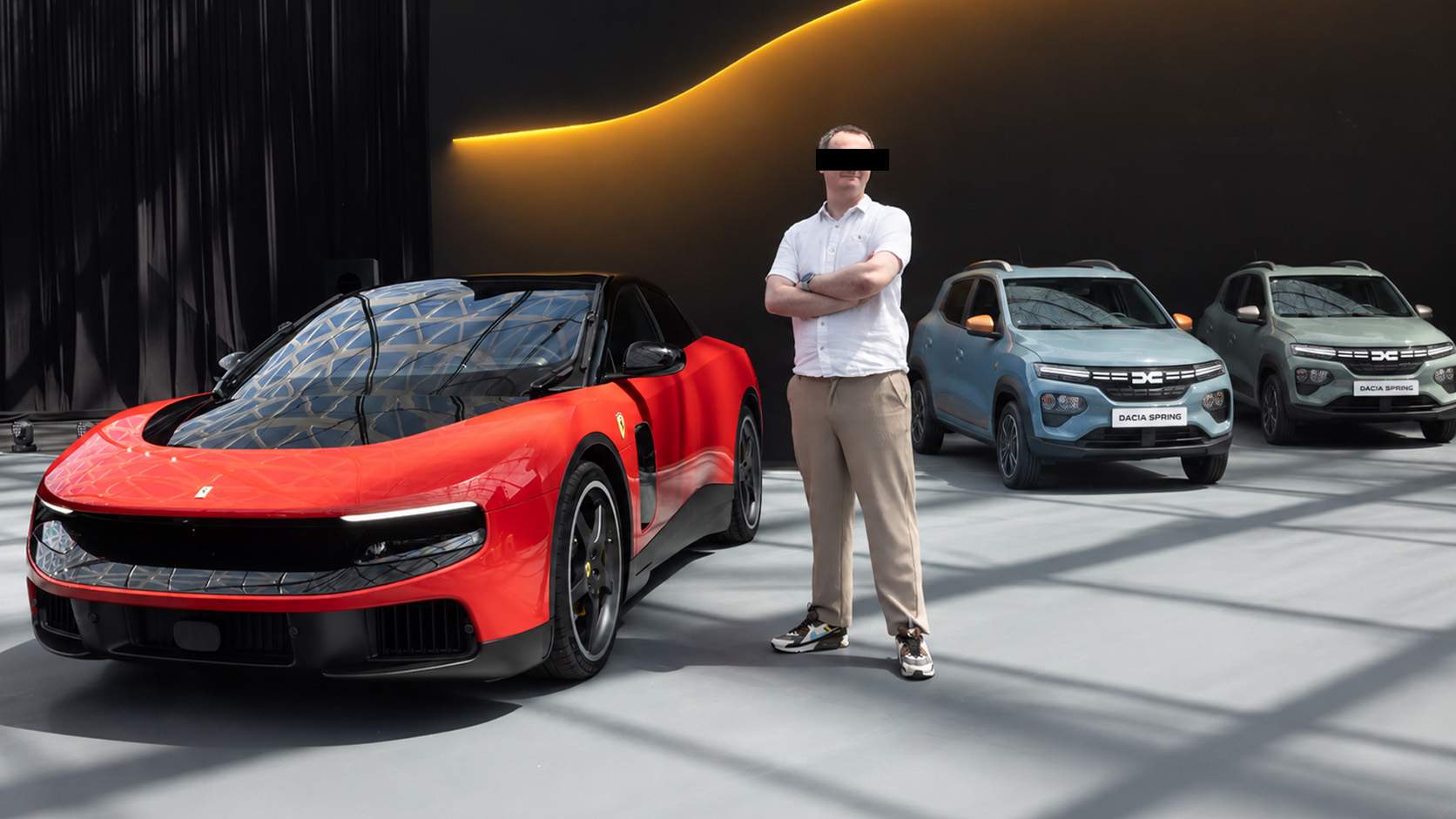 Cumpărătorul primului Ferrari Luce a primit şi două Dacii Spring, că n-aveau să-i dea rest