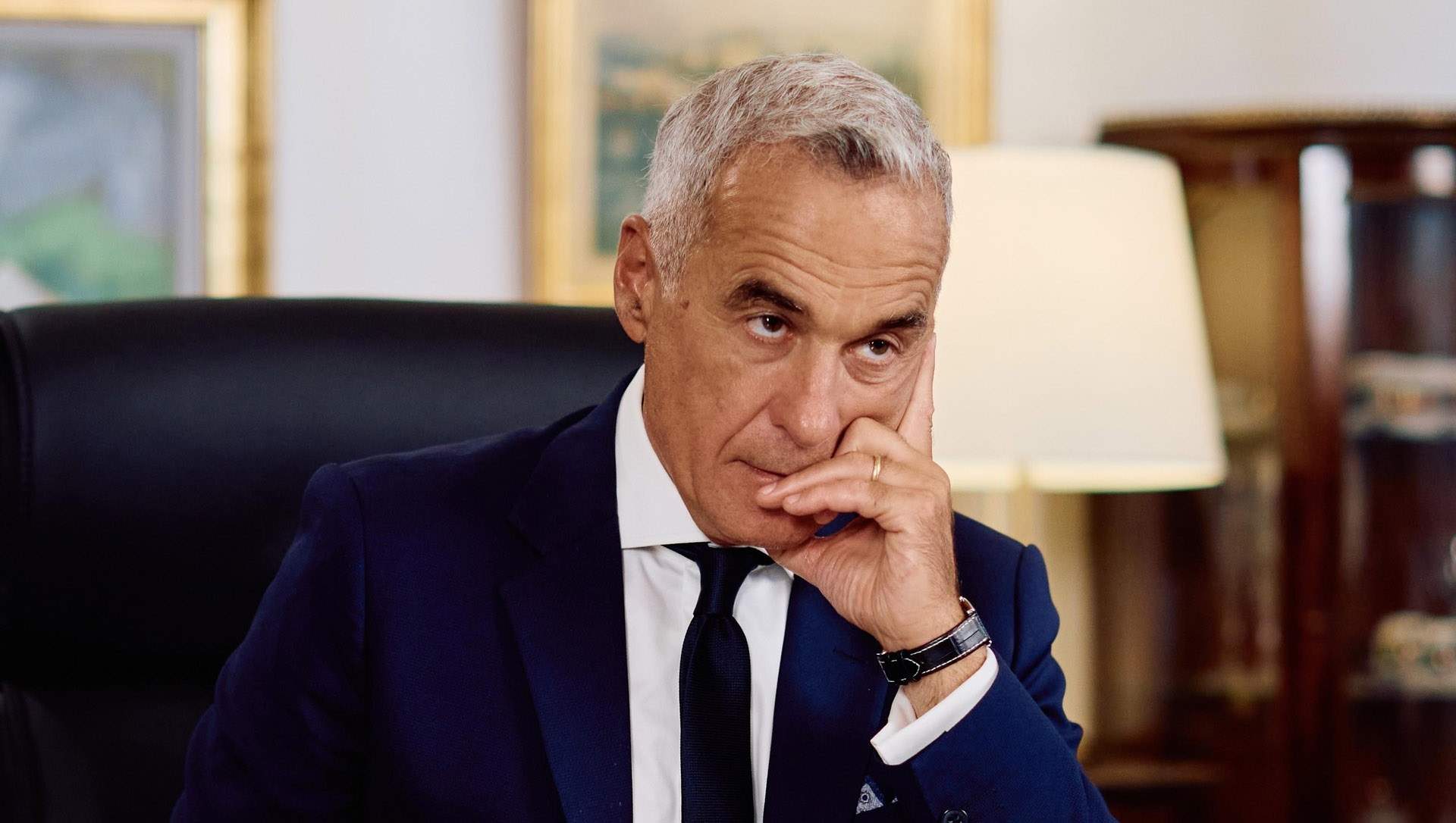 Georgescu, furios că România vrea să treacă la euro fix după ce şi-a schimbat el rublele în lei