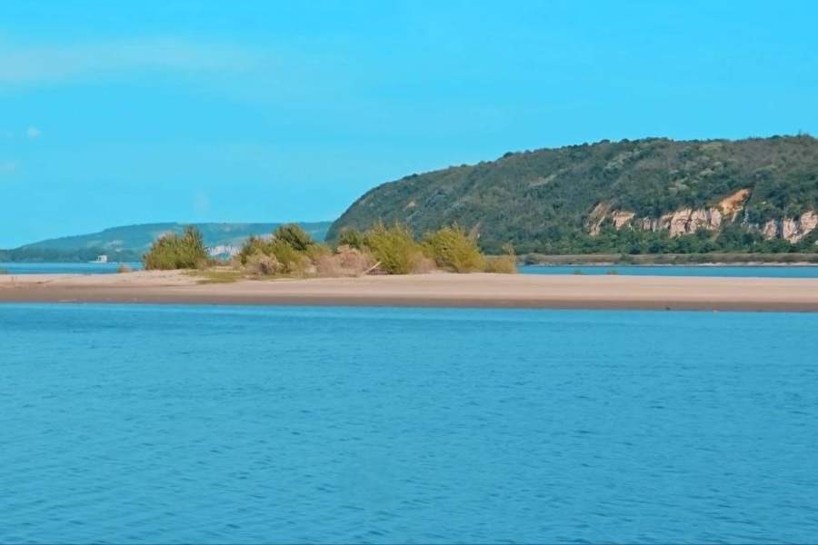 Oltenii jubilează. Dunărea a fost retrogradată și acum ea se varsă în fluviul Olt!