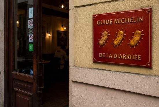 Restaurant din Saturn, distins cu trei bacterii Michelin în prestigiosul ghid al toxiinfecţiei alimentare