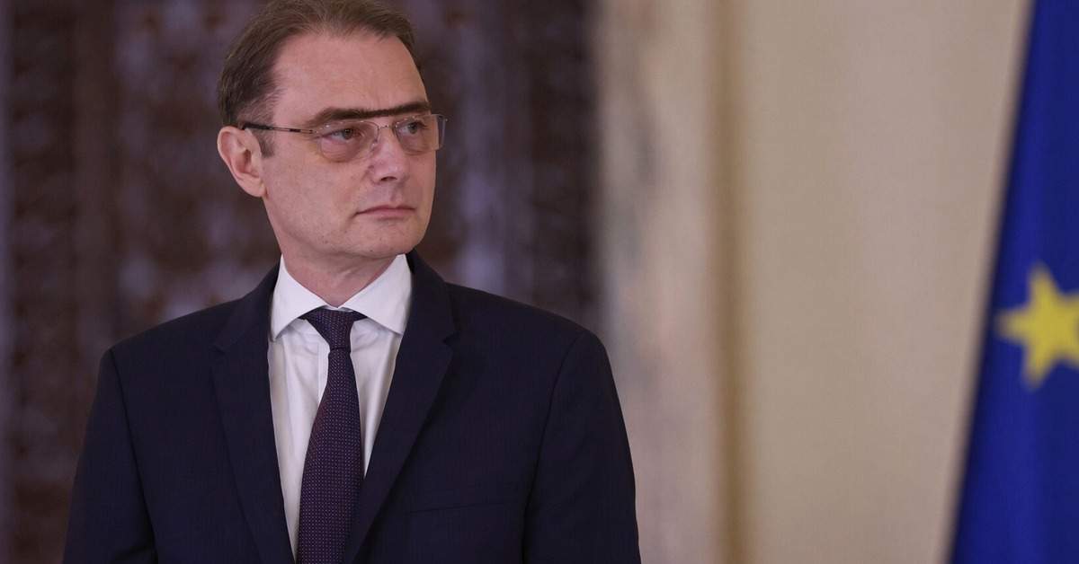 Liberalii pun condiții pentru votarea guvernului: premierul să aibă o singură sprânceană