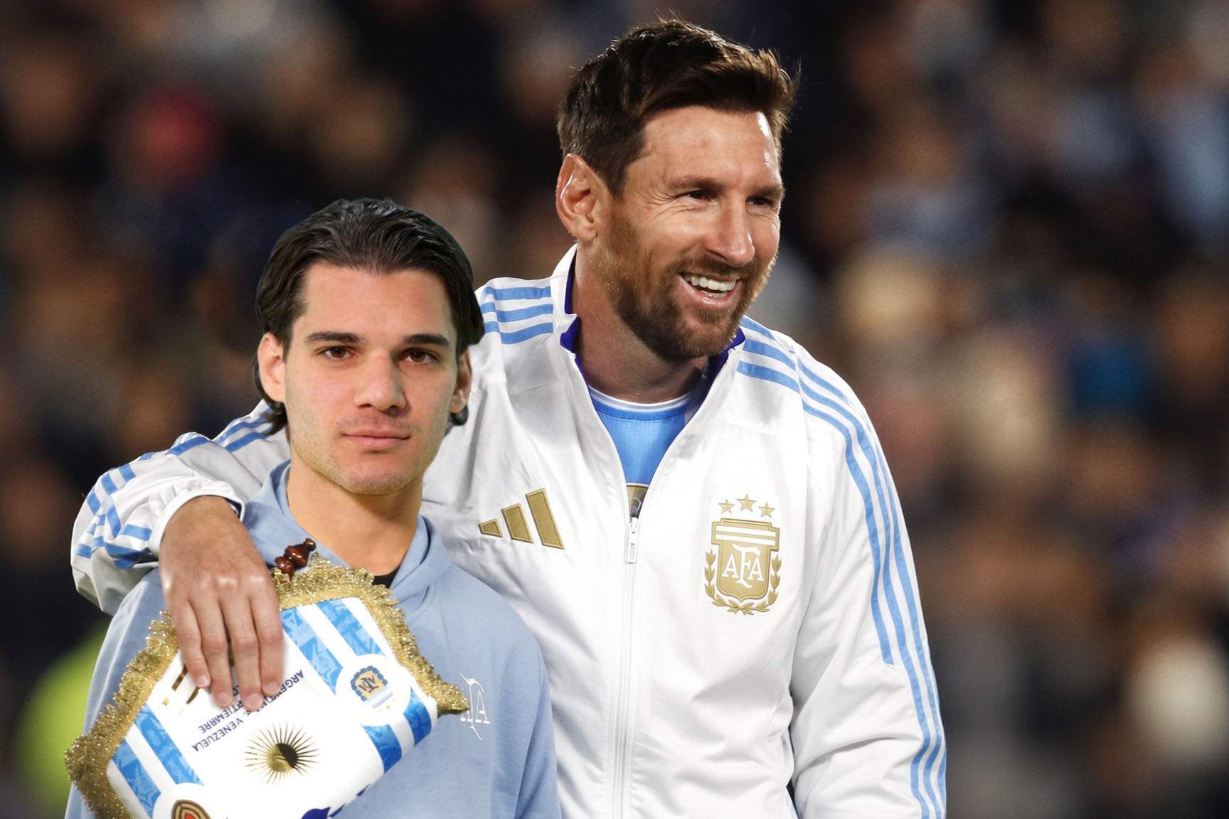 Messi s-a retras de la naţională. Acum, toată speranţa Argentinei e în fiul său, Ianis Messi