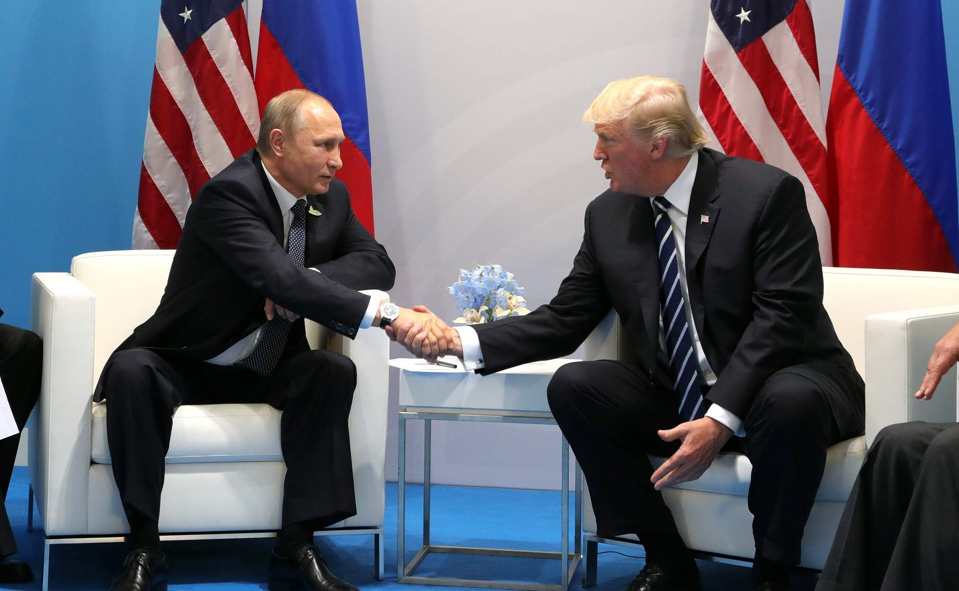 Trump, cel mai tare negociator: „Putin voia doar Alaska, dar l-am convins să ia şi California”