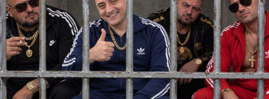 Câtă loialitate! Simion s-a oferit să-i ia locul lui Georgescu în celula cu trei bărbați